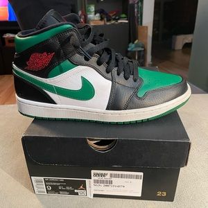 Air Jordan 1 Mid “Pine Green”. Men size 9.
